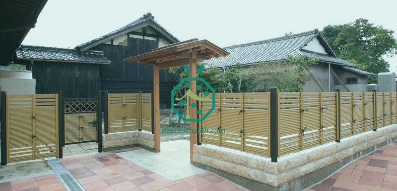 Los paneles plásticos de la cerca de postes de bambú del parque público para los lugares del turismo
