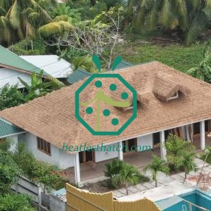Producción a gran escala de paneles de techo de paja artificial para Seychelles