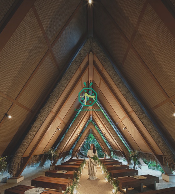Proyecto de techo de estera de bambú artificial en El Nido, Palawan, Filipinas